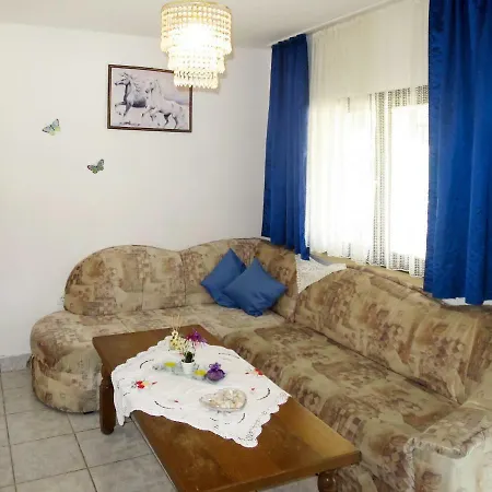 Prázdninový dům Holiday Haus Viro *